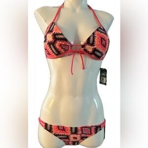 NWT Eidon Swim Bikini Set Push-up Molded bikini top in Bala